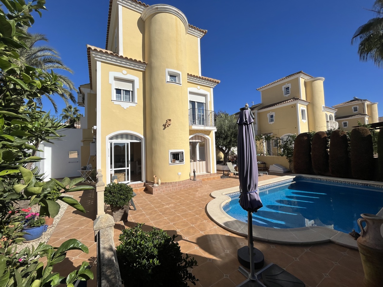 Ref MLSC7058719 €239,000 Beds 3 Baths 2 Villa for sale in